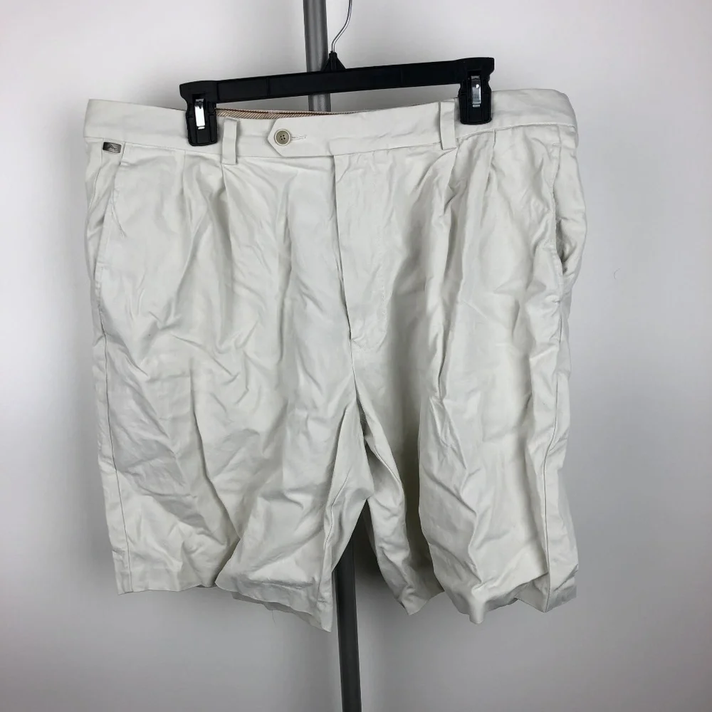 Tommy Bahama Men’s Shorts Size 38 White LB7